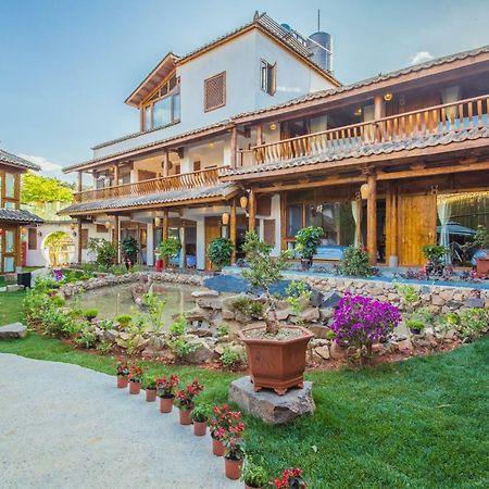 Swallow Nest Guesthouse Кунмин Екстериор снимка
