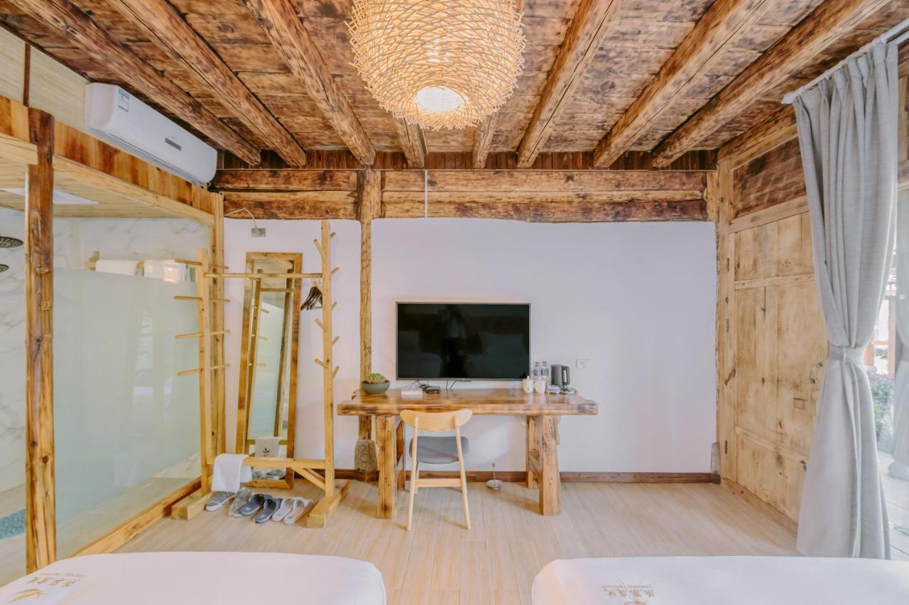 Swallow Nest Guesthouse Кунмин Екстериор снимка