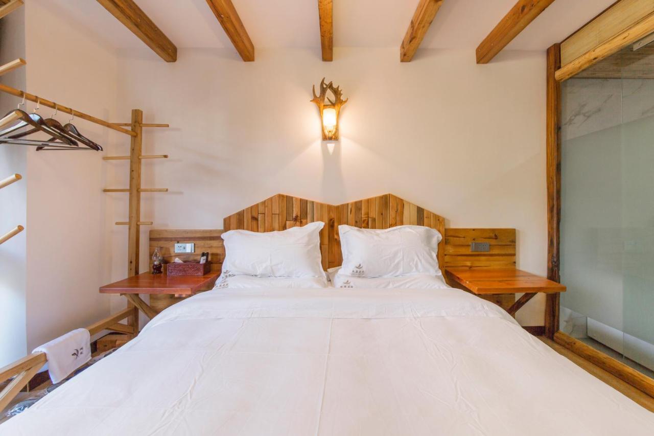 Swallow Nest Guesthouse Кунмин Екстериор снимка