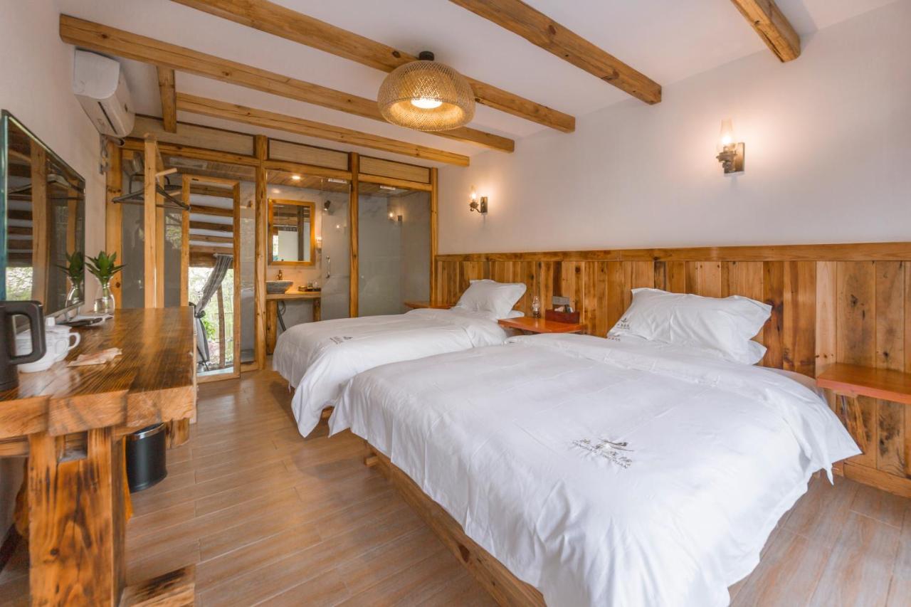 Swallow Nest Guesthouse Кунмин Екстериор снимка