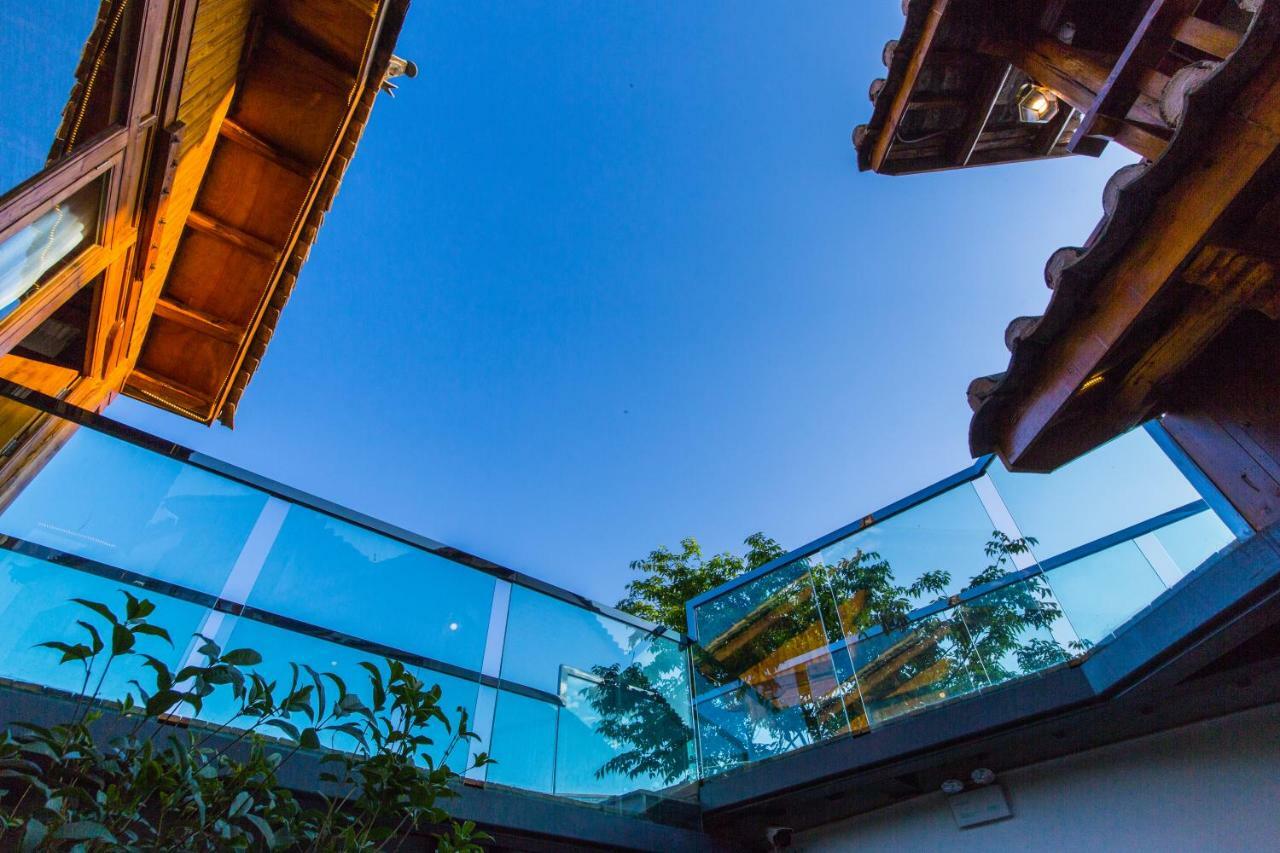 Swallow Nest Guesthouse Кунмин Екстериор снимка