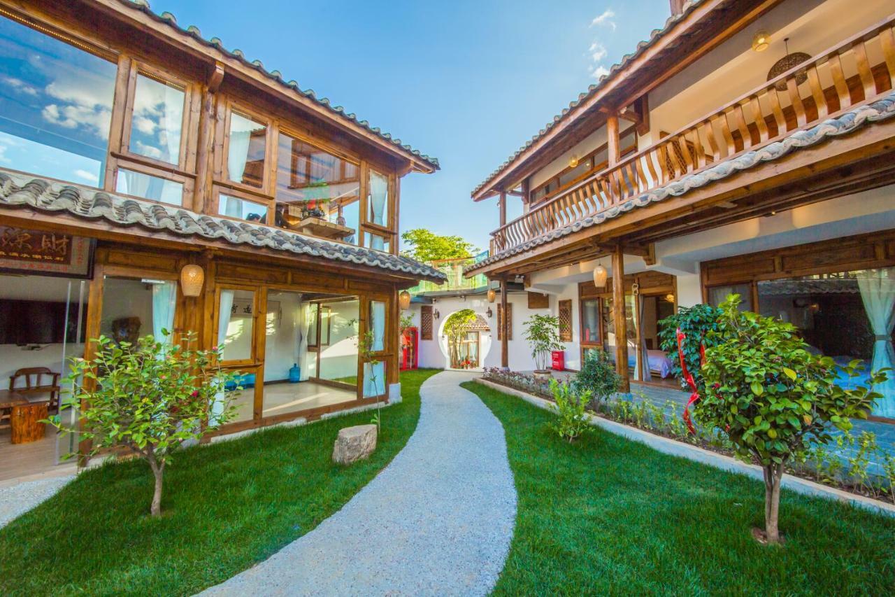 Swallow Nest Guesthouse Кунмин Екстериор снимка