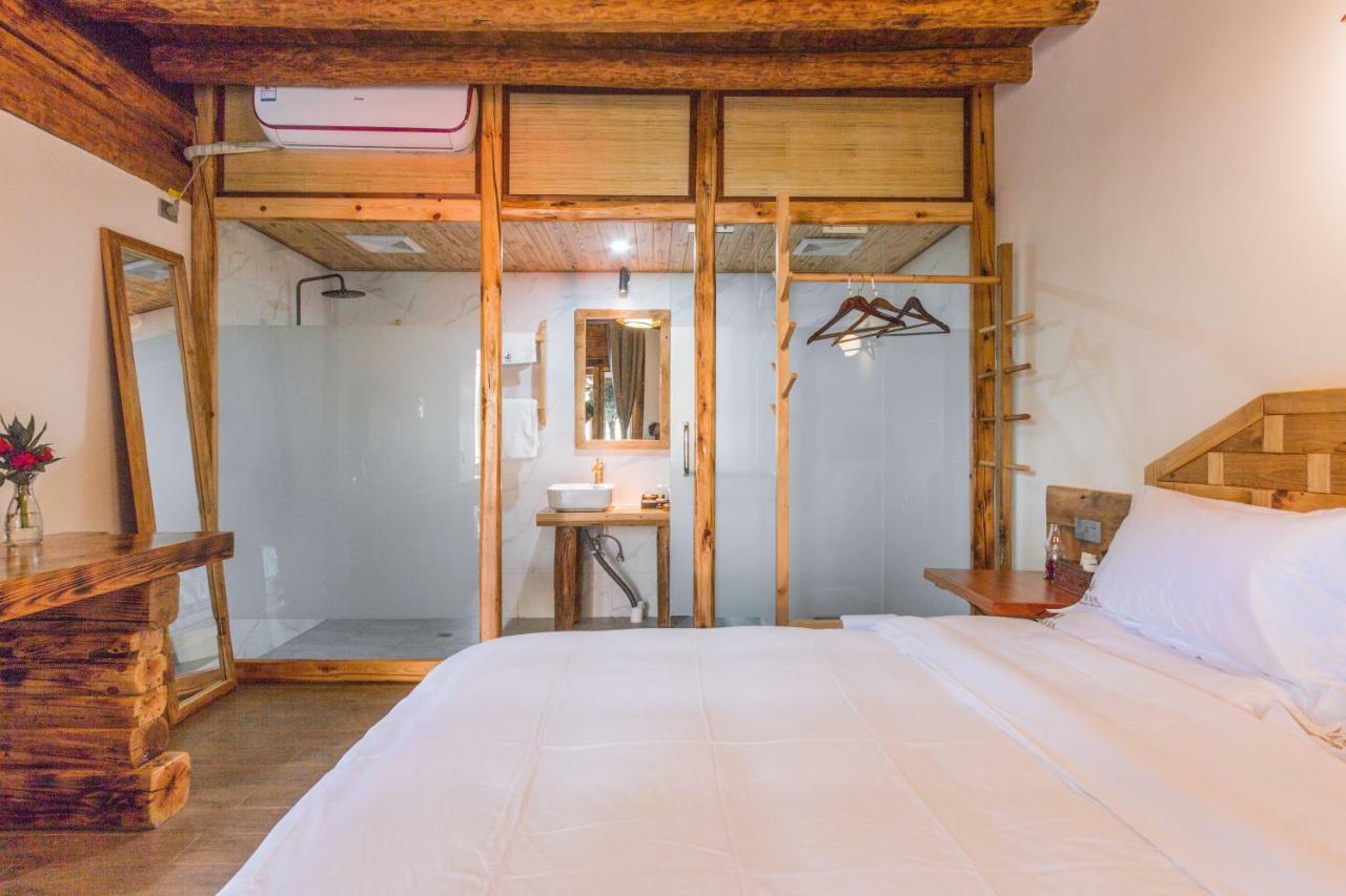 Swallow Nest Guesthouse Кунмин Екстериор снимка