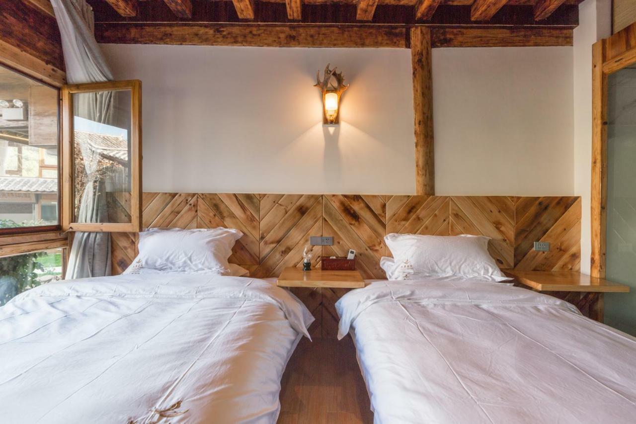 Swallow Nest Guesthouse Кунмин Екстериор снимка