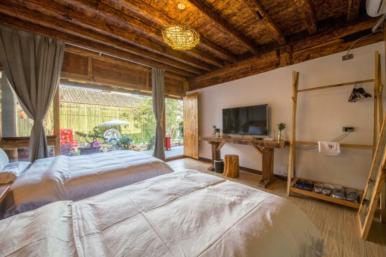 Swallow Nest Guesthouse Кунмин Екстериор снимка