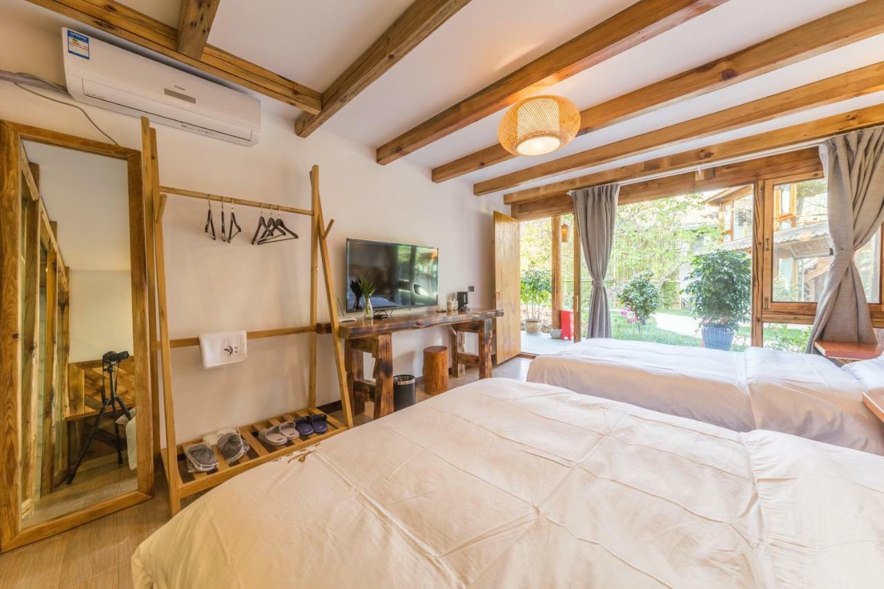Swallow Nest Guesthouse Кунмин Екстериор снимка