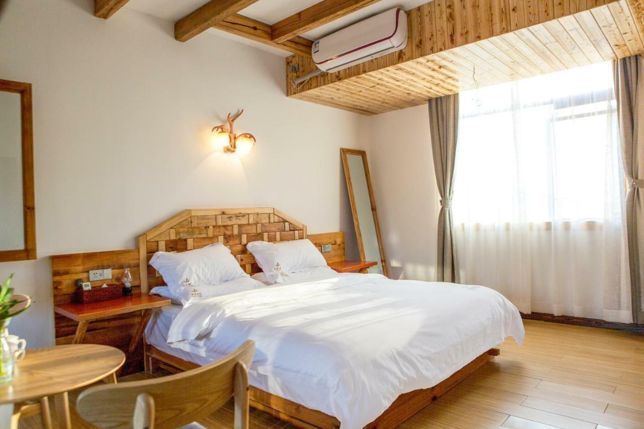 Swallow Nest Guesthouse Кунмин Екстериор снимка